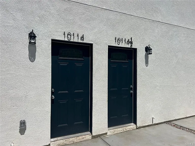 10116 S Broadway — Photo 20