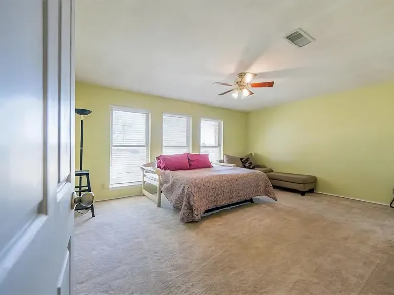 4009 Kniffen Dr — Photo 11