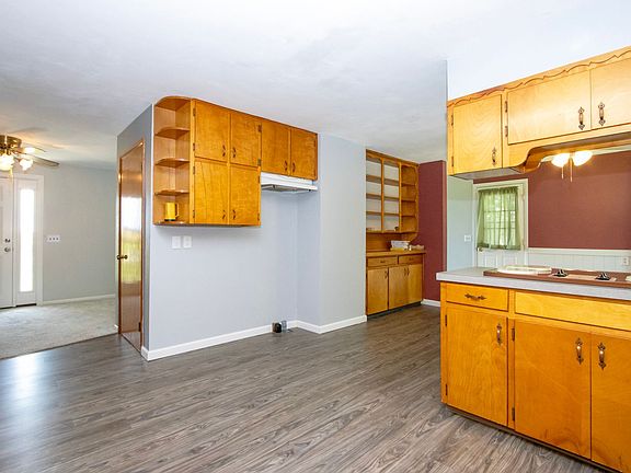 5th image of 11018 Mount Eaton Rd