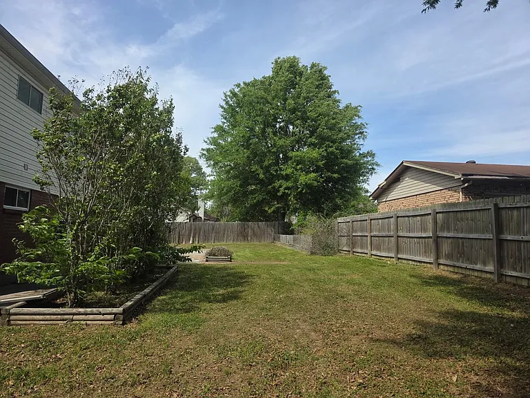 3432 Lynchburg St — Photo 19