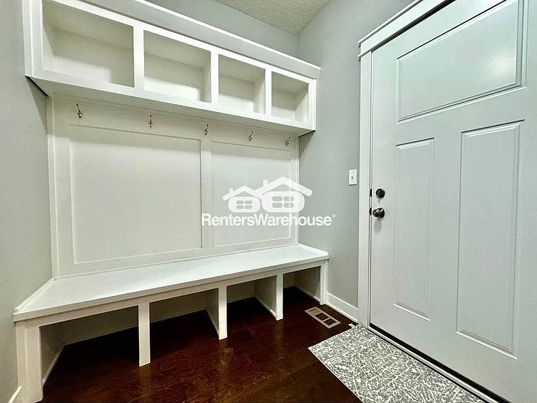 602 SW Magazine Rd — Photo 18