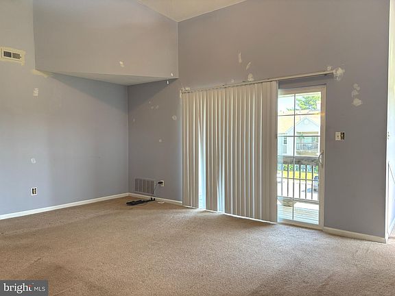 5th image of 2502 Thistledown Ct