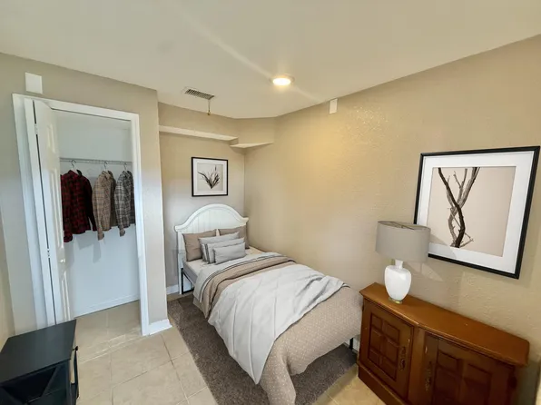 (undisclosed Address), Largo, FL 33773