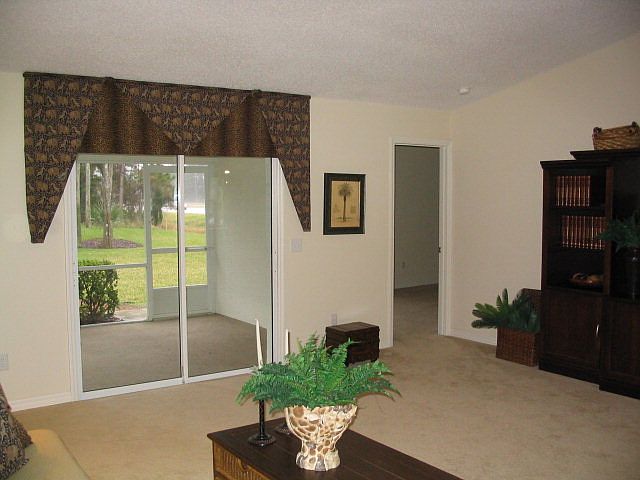 2nd image of 76 Pickering Dr