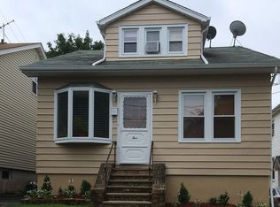 5 Raydol Ave, Secaucus, NJ 07094