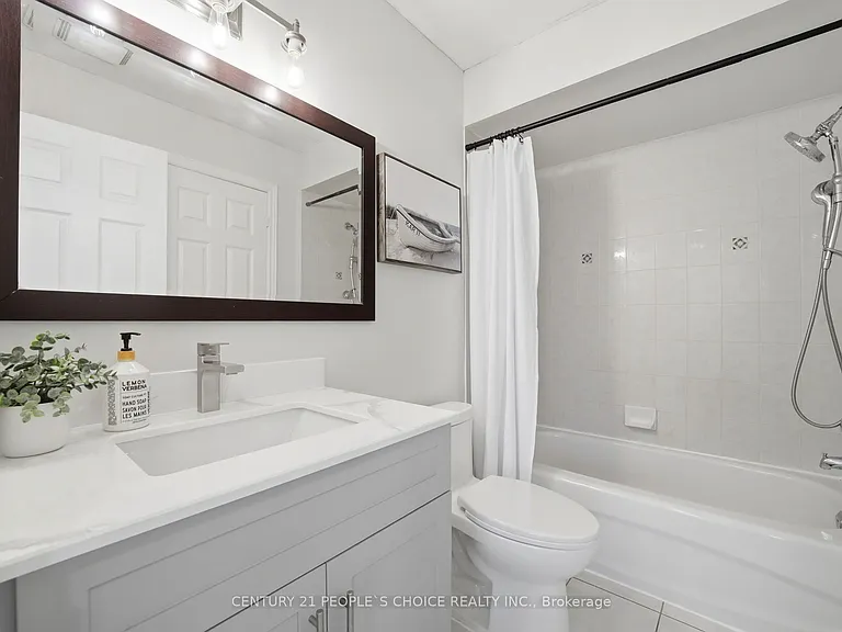 1330 Altona Rd #1 — Photo 24
