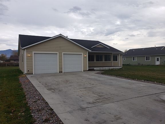 4th image of 988 Brooks Ave