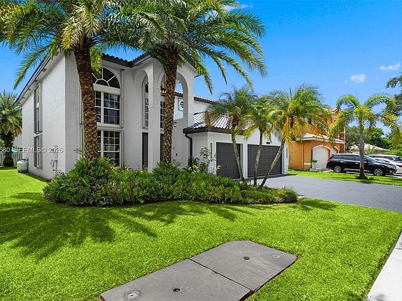 5th image of 16512 SW 18th St