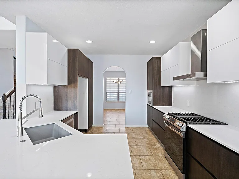 29006 Dryander Forest Ct — Photo 9