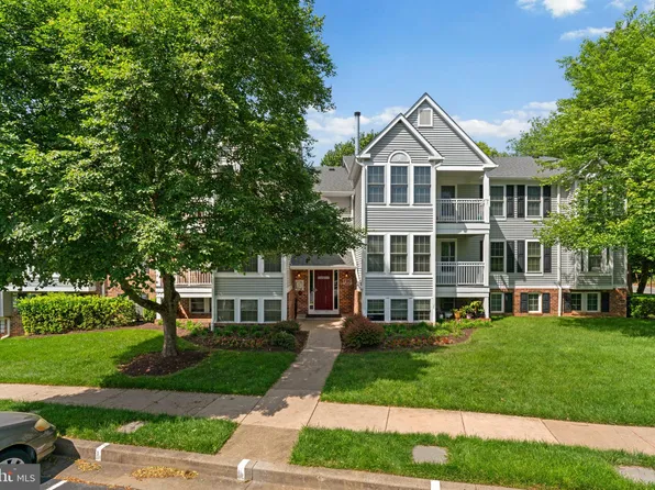 1476 Greenbriar Cir #1, Pikesville, MD 21208