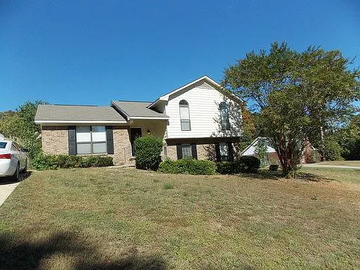 4675 Woodmere Ln photo 1