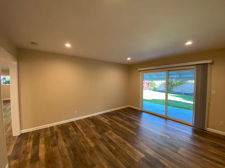 5900 Cahill Ave — Photo 16