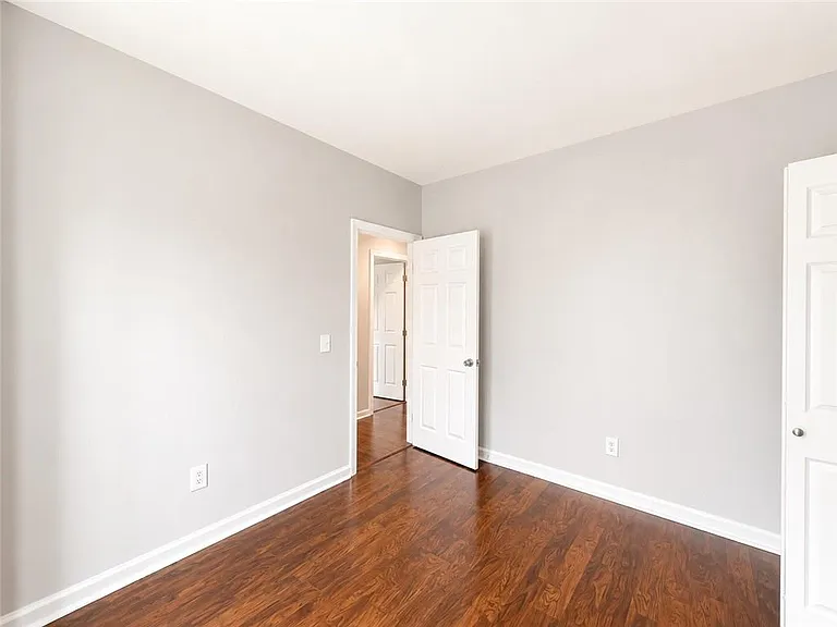 8 Slocum St #9 — Photo 7