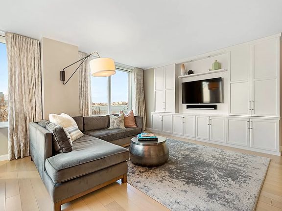 2nd image of 212 Warren St APT 5C