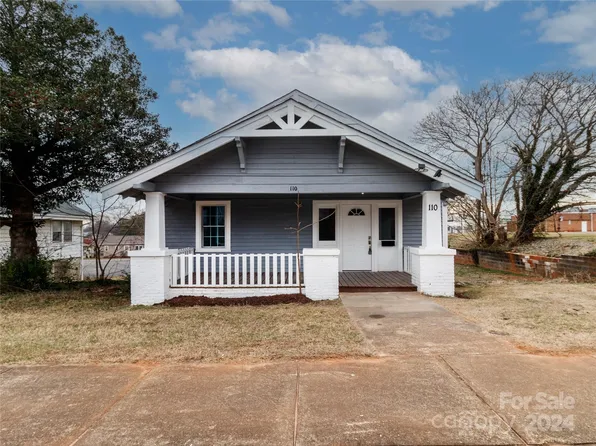 110 6th St SW, Hickory, NC 28602