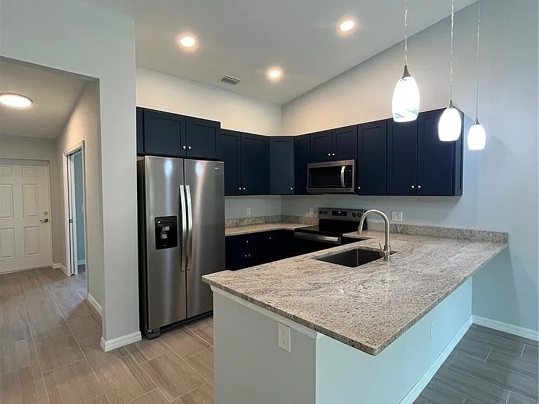 5653 Genesee Pkwy #5653 — Photo 3