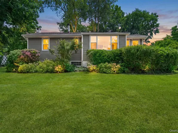 2 Rosemont Road, Monroe, NY 10950
