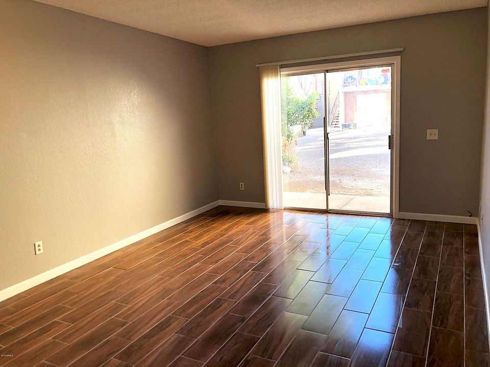 2nd image of 2844 E Marconi Ave APT 102