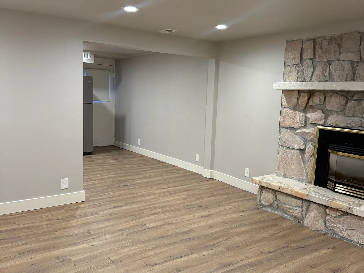 2 bed, 1250 sqft, $1,600 — Photo 4