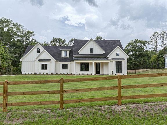 3rd image of 236 Lee Road 644