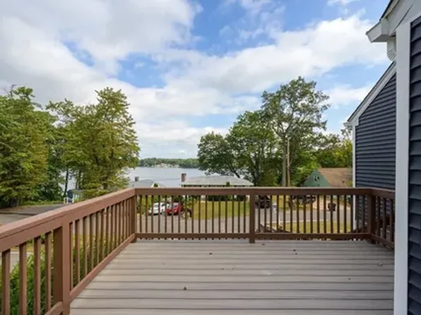 3 Evergreen St, Southwick, MA 01077