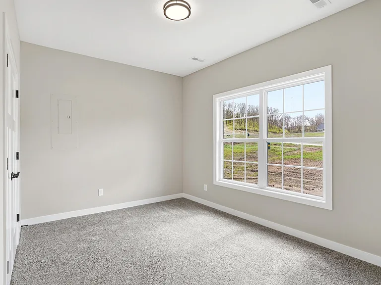 1048 Stonehaven Dr — Photo 19