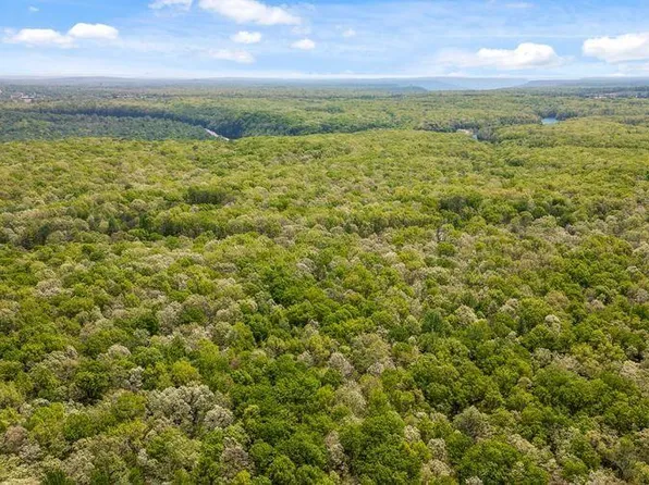 0 Deepwoods Rd #3, Sewanee, TN 37375