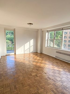 2nd image of 2601 Henry Hudson Pkwy W #3
