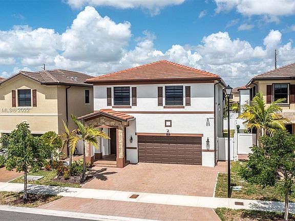 2nd image of 10594 W 35th Ln #10594