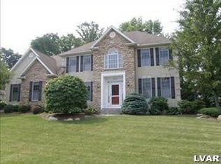 3300 Muirfield Rd, Center Valley, PA 18034