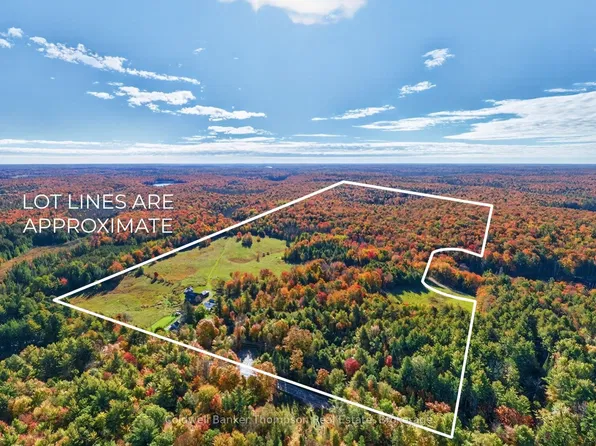 2326 Fraserburg Rd, Bracebridge, ON P1L 1X3