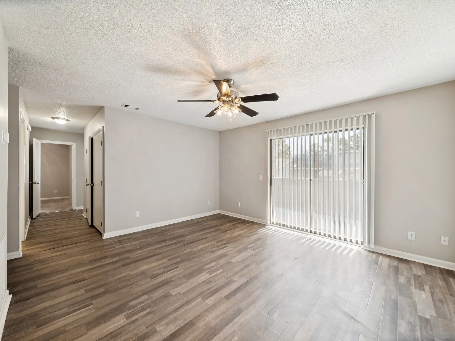 Auburn Flats — photo 14