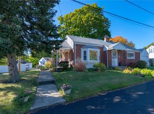 119 Park View Blvd, Cranston, RI 02910