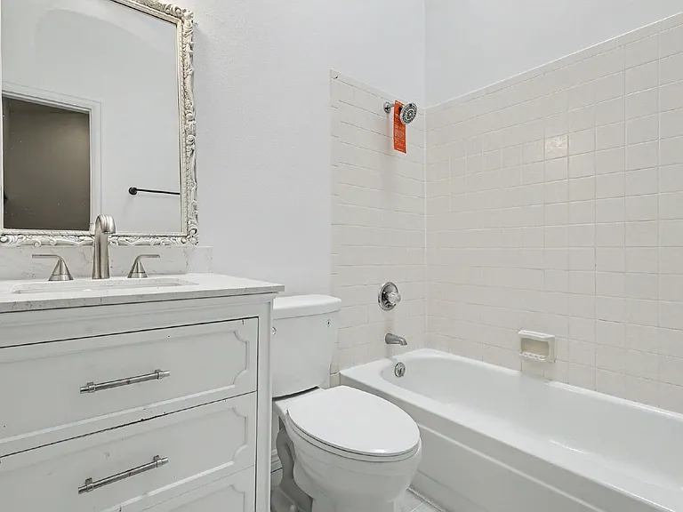862 London Green Way — Photo 25