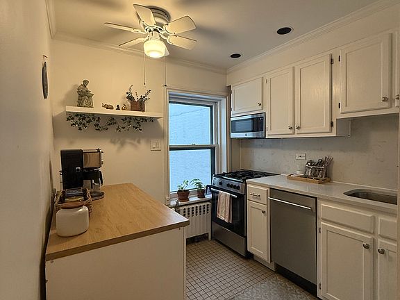 2nd image of 111 S Oxford St APT 7