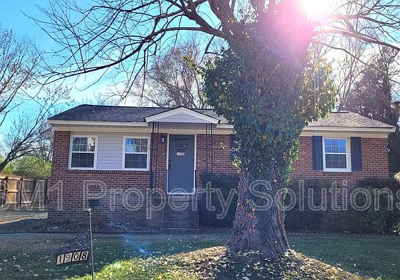 3rd image of 1908 Darlington Pl