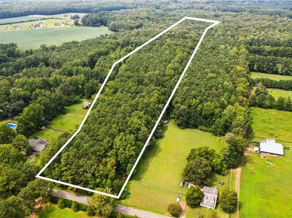 Douglas Rd, Chesapeake, VA 23322