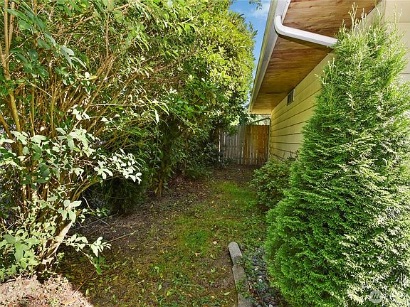 5th image of 940 Jennings Street