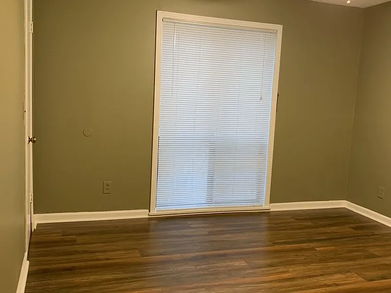 Spruill Townhomes I — Photo 10