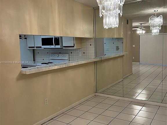 3rd image of 18224 Mediterranean Blvd #1-17