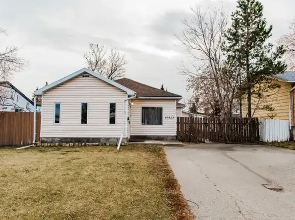 10423 102nd Ave #1A, Grande Prairie, AB T8V 1A2