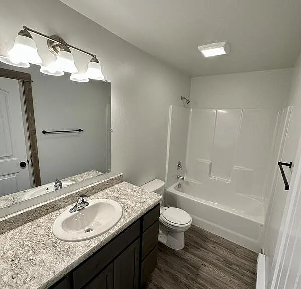 59 Dunbar Ave #4 — Photo 13