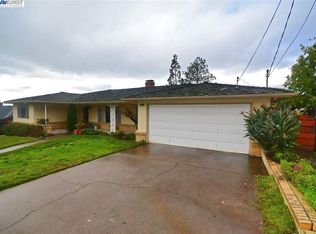 252 Sequoyah View Dr, Oakland, CA 94605