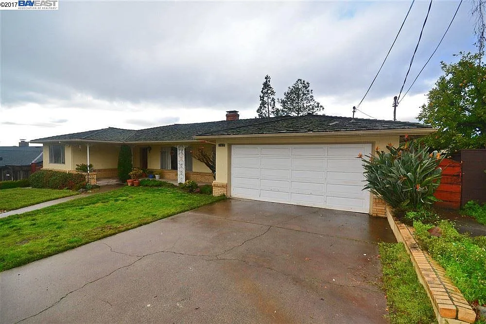 252 Sequoyah View Dr photo 1