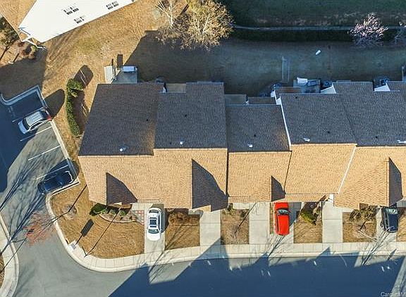 4th image of 11120 Saintsbury Pl #0