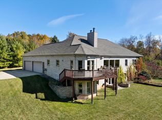 3826 Pleasant Valley Rd, West Bend, WI 53095