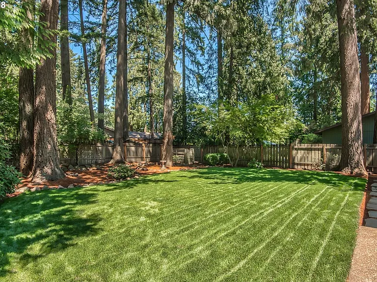 4235 Douglas Way — Photo 4