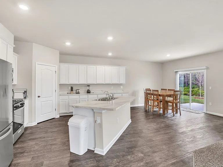 339 Albacete Rd — Photo 2