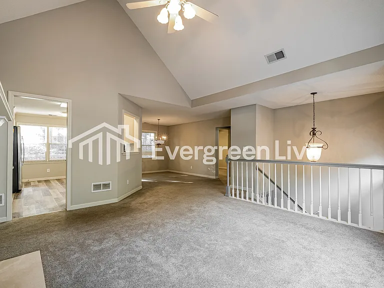 67 White Oak Dr SE — Photo 8