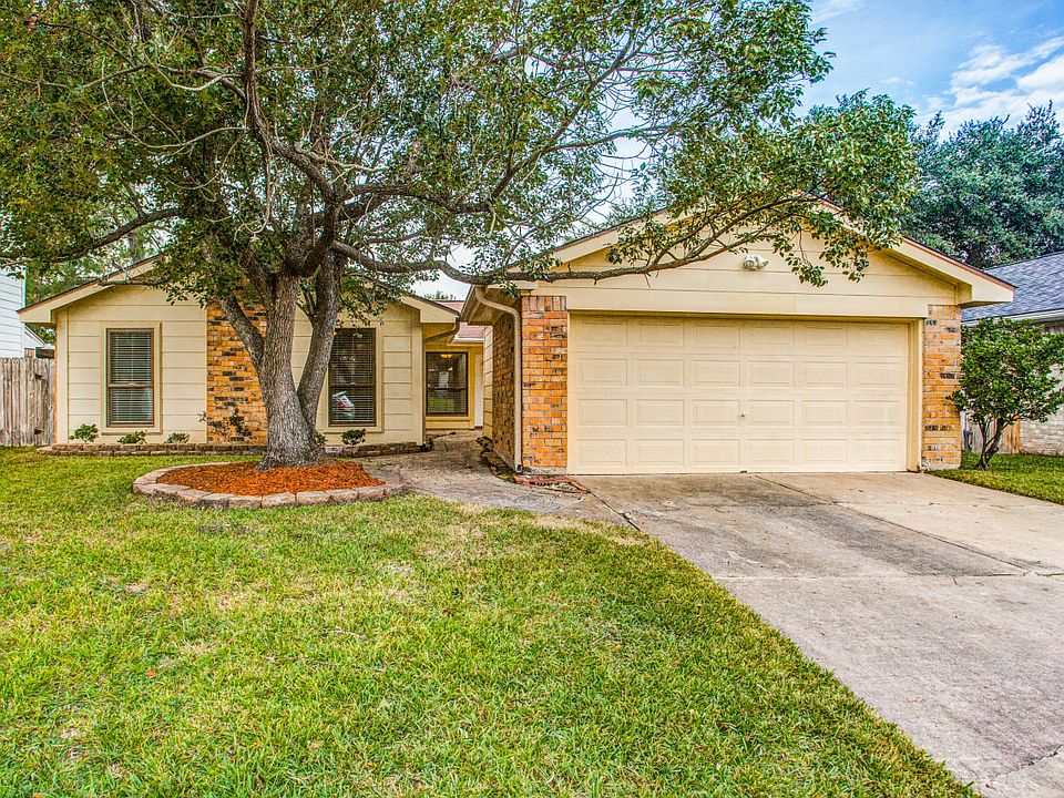 1st image of 1206 Park Ln
